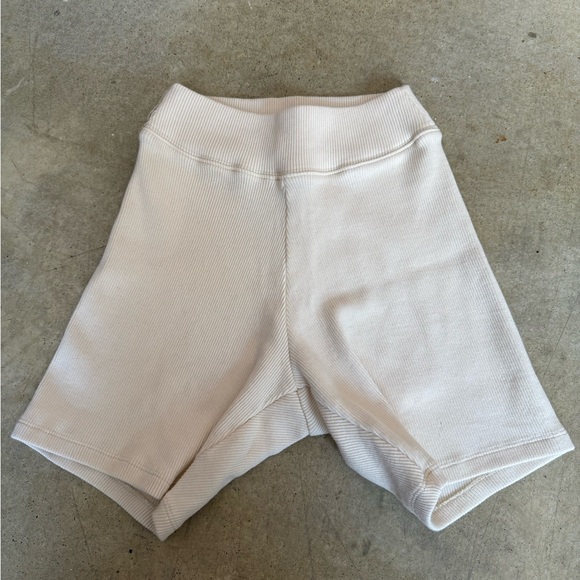 Arraei Moon Shorts - Picture 3 of 7